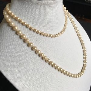 Lot of 2 vintage faux pearl necklaces